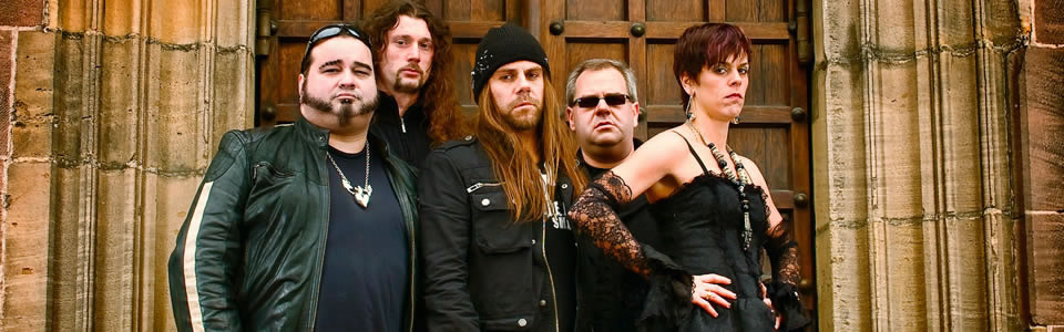 Artista ou membros de Crematory, do gênero gothic metal