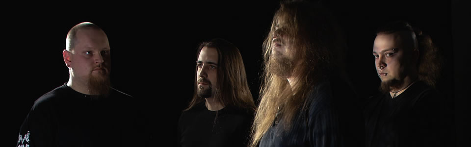 Artista ou membros de Eisblut, do gênero death metal